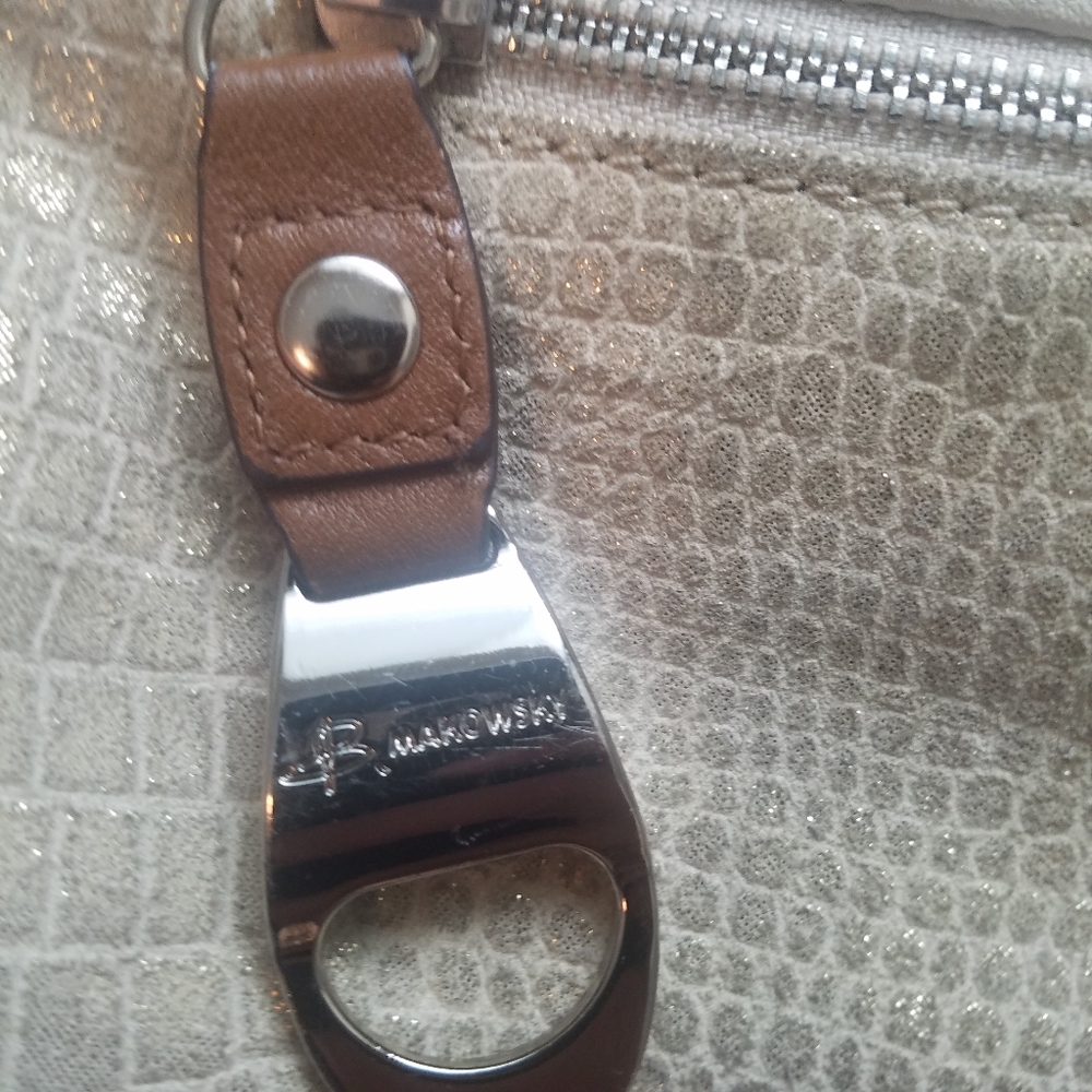 B Makowsky Crossbody - Picture 7 of 15
